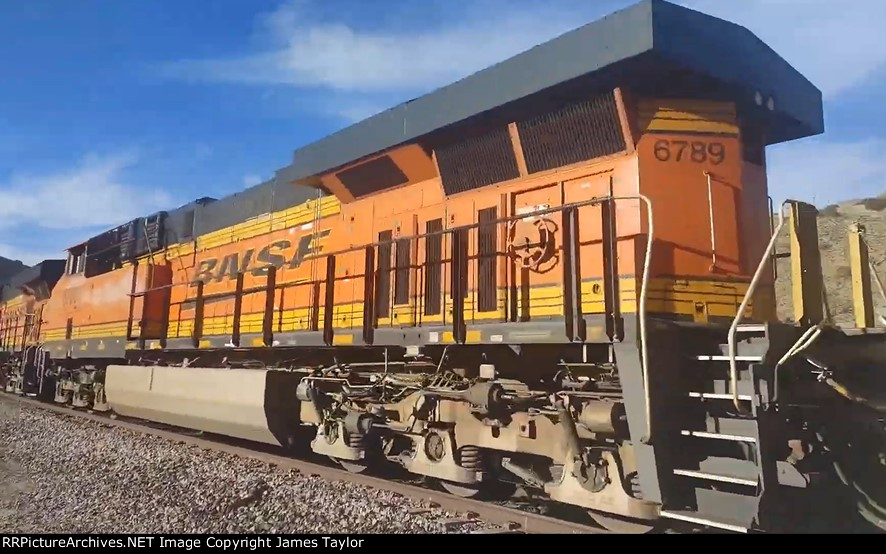 BNSF 6789